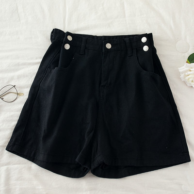 Naiste lühikesed nööpide ja taskutega teksad