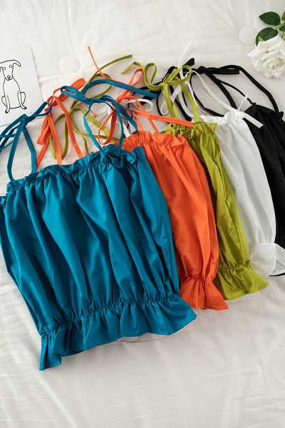 Igapäevane naiste topp lipsudega