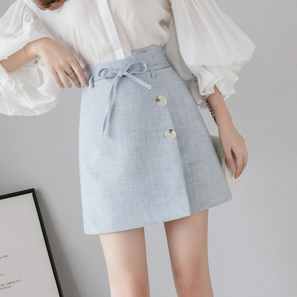 Fusta de dama moderna cu panglica si nasturi