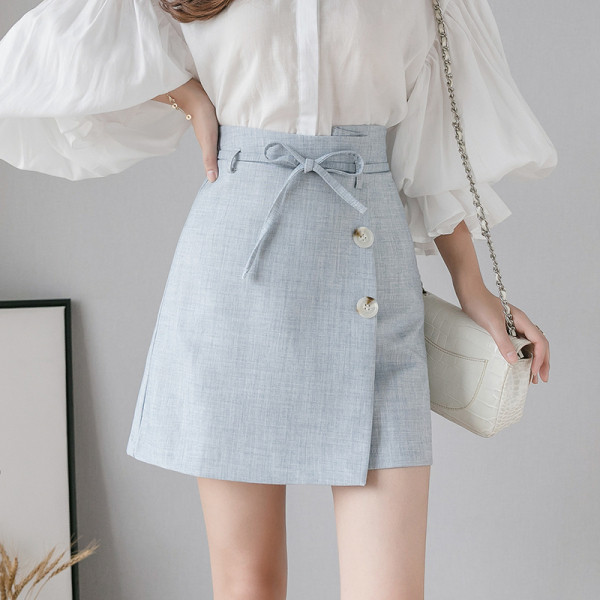 Fusta de dama moderna cu panglica si nasturi