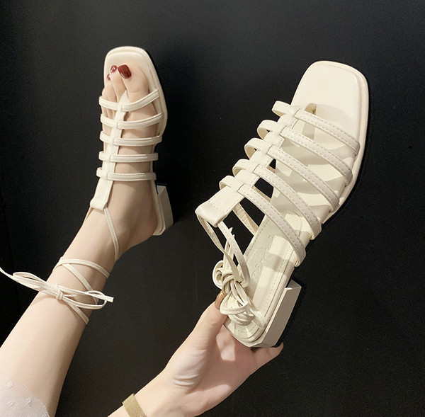 Sandale de dama cu bretele din piele si talpa plata