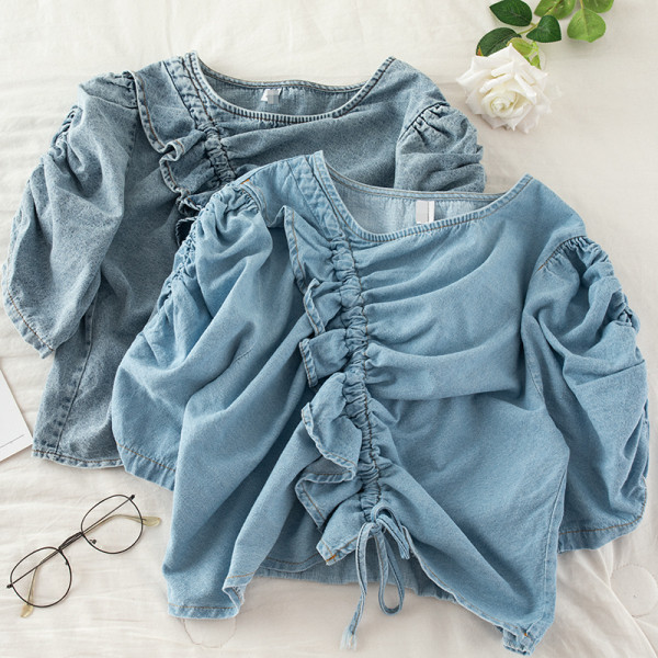 Sieviešu retro stila blūze ar saitēm un lokām