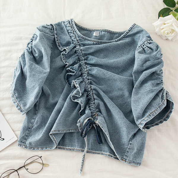 Sieviešu retro stila blūze ar saitēm un lokām