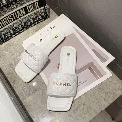 Lameda tallaga kunstnahast naiste susside uus mudel