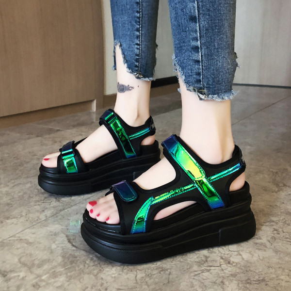 Модерни дамски сандали от еко кожа с платформа