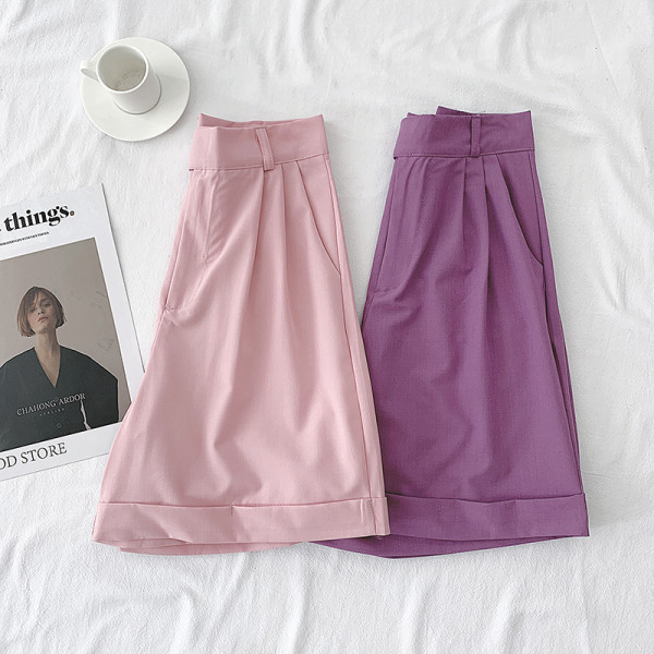 Дамски къси панталони-широк модел с висока талия