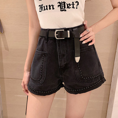 Blugi scurti moderni de dama cu ochiuri si curea