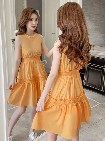 Rochie scurtă de damă cu bretele largi