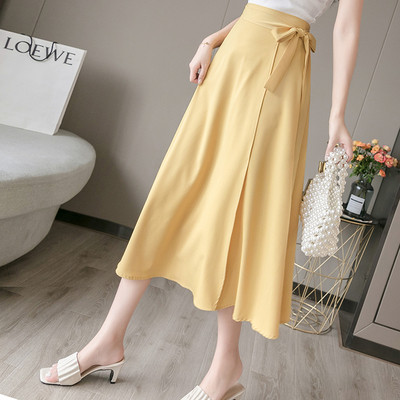 Naiste pikk seelik kõrge vöökoha ja lipsudega