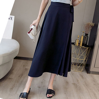 Naiste pikk seelik kõrge vöökoha ja lipsudega