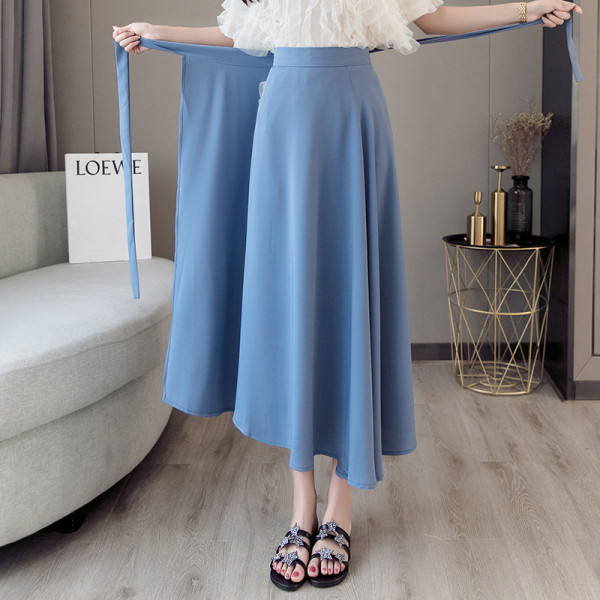 Naiste pikk seelik kõrge vöökoha ja lipsudega