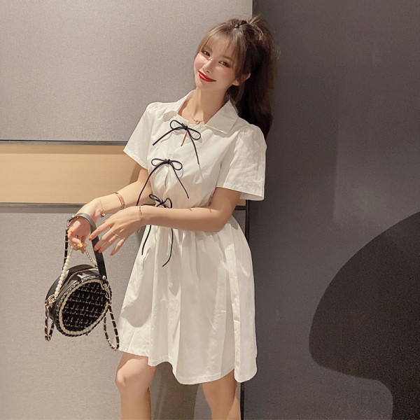 Rochie de damă din șifon cu mâneci scurte și panglici