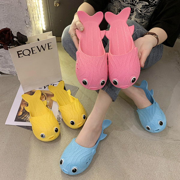 Jauns sieviešu gumijas vannas istabas čību modelis ar 3D elementiem