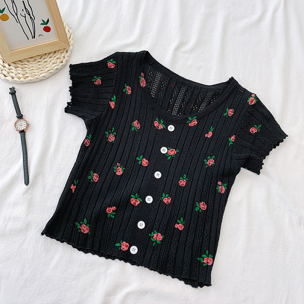 Naiste vabaaja nööpide ja ovaalse kaelusega T-särk