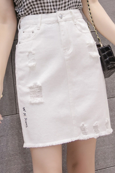 Valge kõrge vöökoha ja rebenenud motiividega naiste seelik