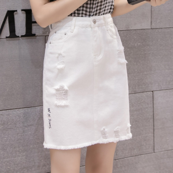 Valge kõrge vöökoha ja rebenenud motiividega naiste seelik