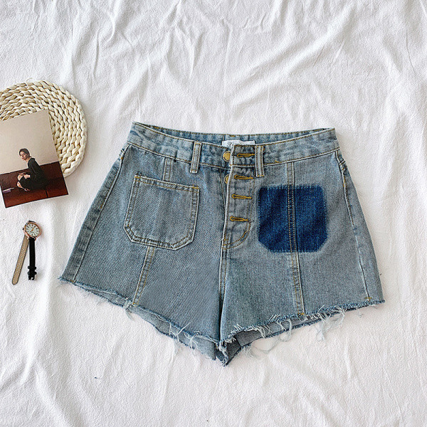 Mūsdienīgi sieviešu īsie džinsi ar pogām un kabatu