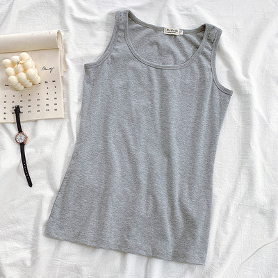 Vienkāršs sieviešu modelis ar apaļu kakla izgriezumu