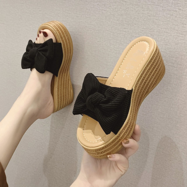 Papuci moderni de dama cu platforma si panglica