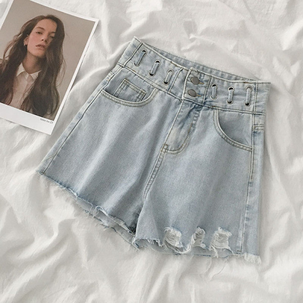 Blugi scurti de dama model lat cu talie inalta si motive rupte