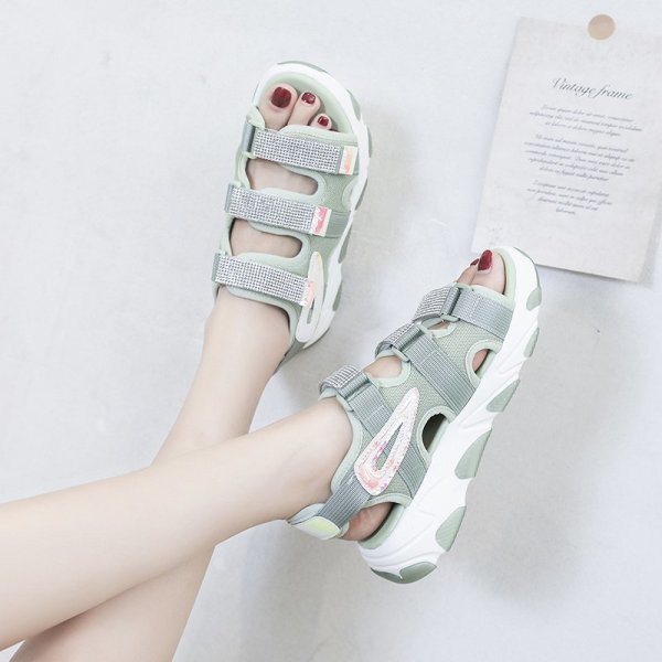 Sandale de dama cu velcro si talpa inalta