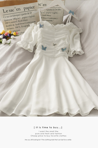 Valge naiste kleit aplikatsioonidega