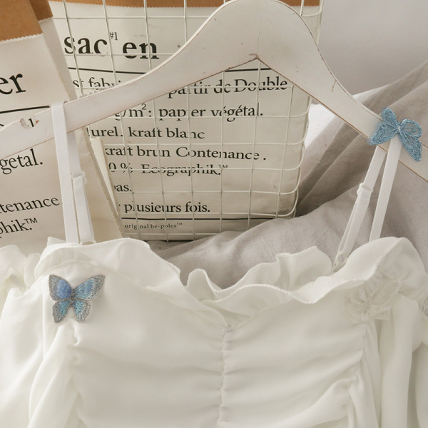 Valge naiste kleit aplikatsioonidega