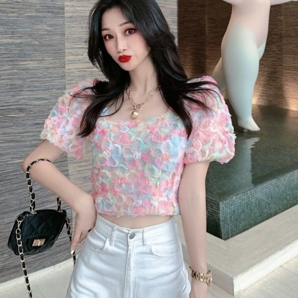 Moodne naiste lühike ruudukujulise kaelusega pluus