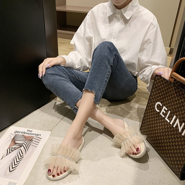 Papuci de damă cu talpă plată și element din tul