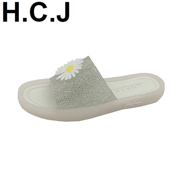 Naiste suvised sussid kaks mudelit - värvilise tikandi ja kivikestega