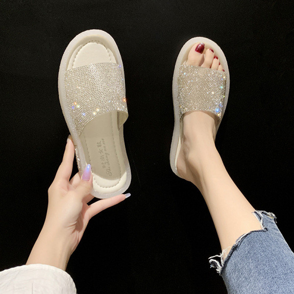 Naiste suvised sussid kaks mudelit - värvilise tikandi ja kivikestega