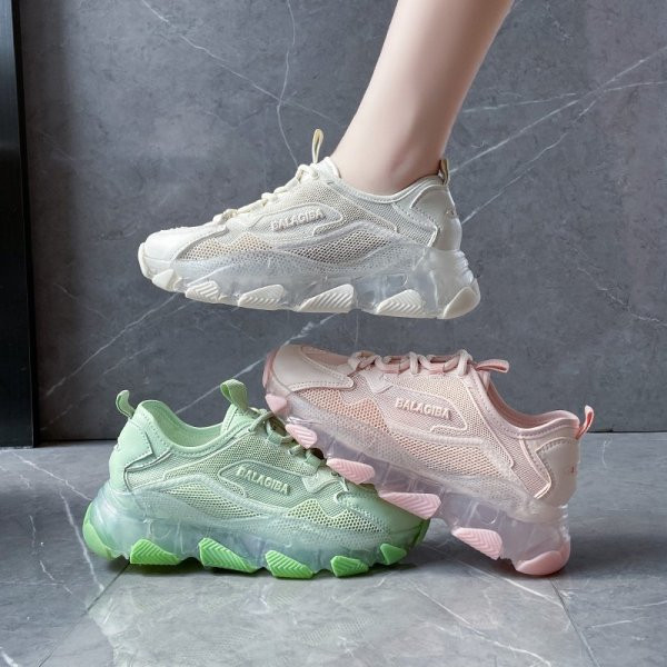 Kummivärvi tallaga sportlikud-vabaaja naiste tossud