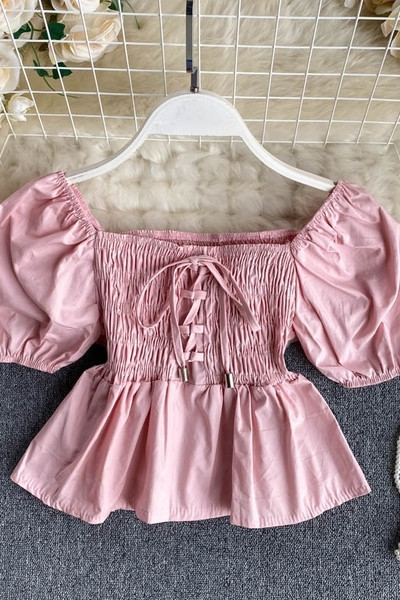 Bluză de damă modernă, cu cravate și mâneci