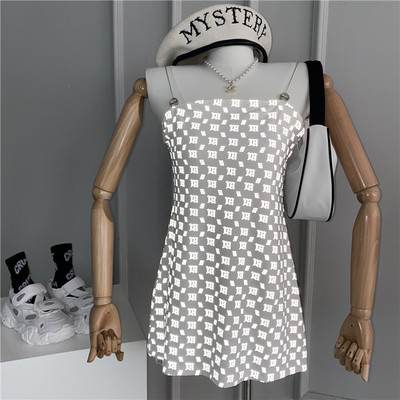 Модерна дамска рокля с презрамки тип синджир и светлоотразителен ефект