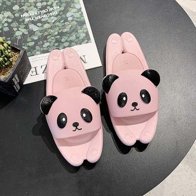 Γυναικείες λαστιχένιες παντόφλες με τρισδιάστατο στοιχείο κατάλληλα για τη παραλία