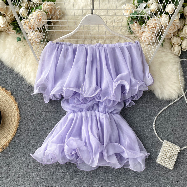 Moodne tülli ja allakäinud varrukatega naiste särk