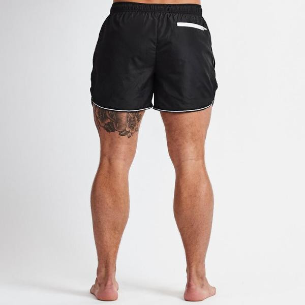 Ανδρικά αθλητικά σορτς με τσέπες και επιγραφή