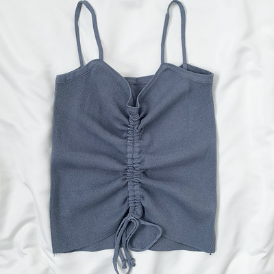 Μοντέρνα γυναικεία μπλούζα με κορδόνια και λαιμόκοψη