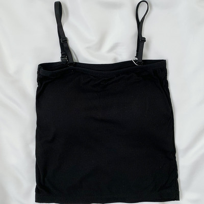 Maiou de damă model simplu cu bretele subțiri