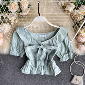 Moodne naiste lühikeste varrukate ja paelaga pluus