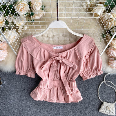 Moodne naiste lühikeste varrukate ja paelaga pluus