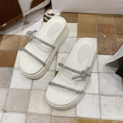 Sieviešu čības ar augstām zolēm un silikona siksniņu