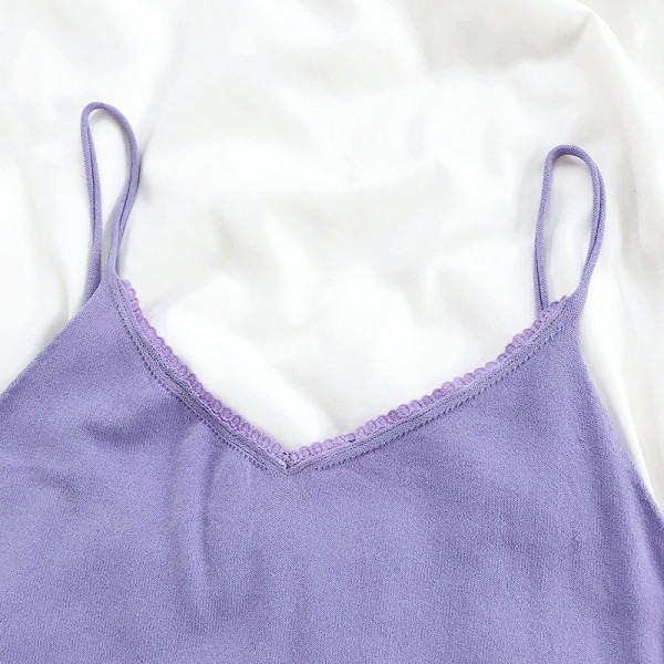 Naiste topp spits-kaelusega ja õhukeste rihmadega