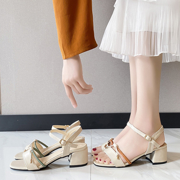 Sandale de dama cu toc patrat jos