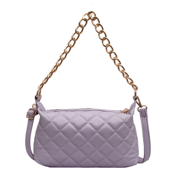 Γυναικεία καθημερινή τσάντα με μακριά λαβή και μεταλλικό στοιχείο