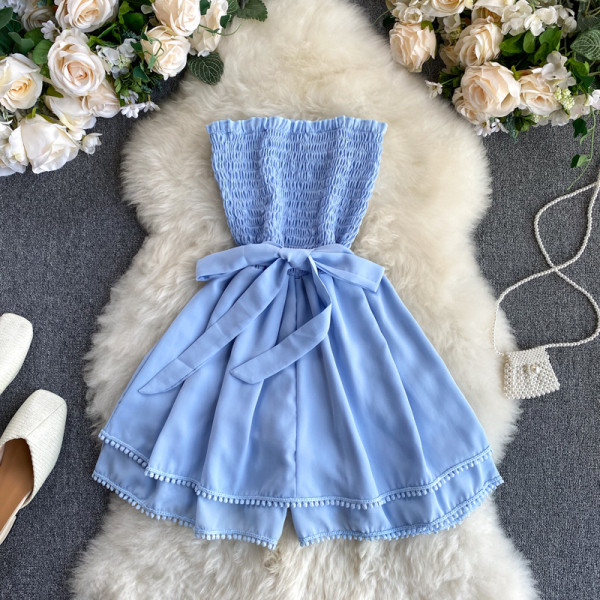 Salopetă de damă modernă cu curea