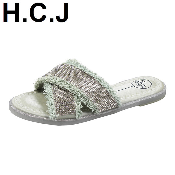 Papuci de dama cu talpa plata si efect stralucitor