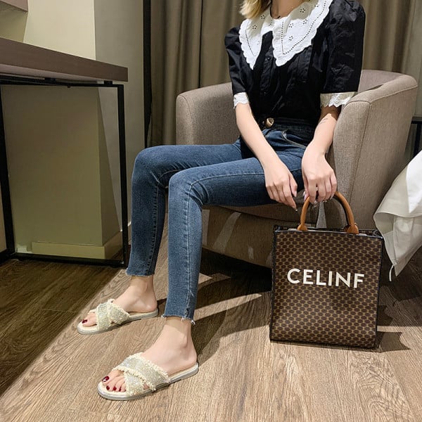 Papuci de dama cu talpa plata si efect stralucitor