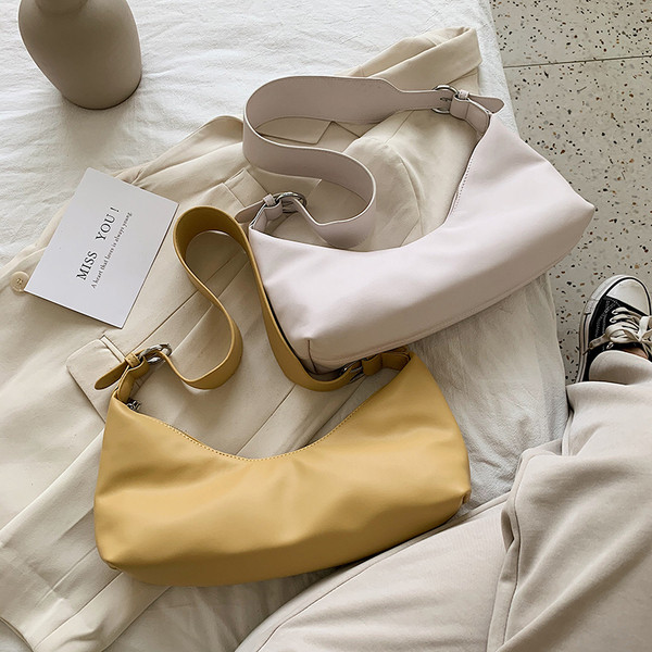 Naiste vabaaja kottide tavaline mudel õlale