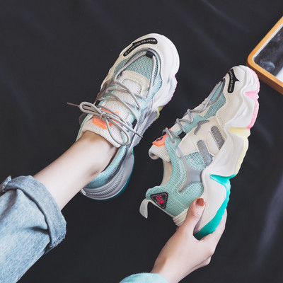 Αναπνεύσιμα γυναικεία πάνινα παπούτσια με πλέγμα και χρωματιστή σόλα